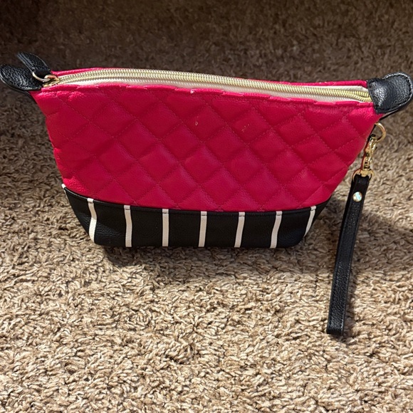 Betsey Johnson Fuchsia and Black Quilted Wristlet - Picture 2 of 4